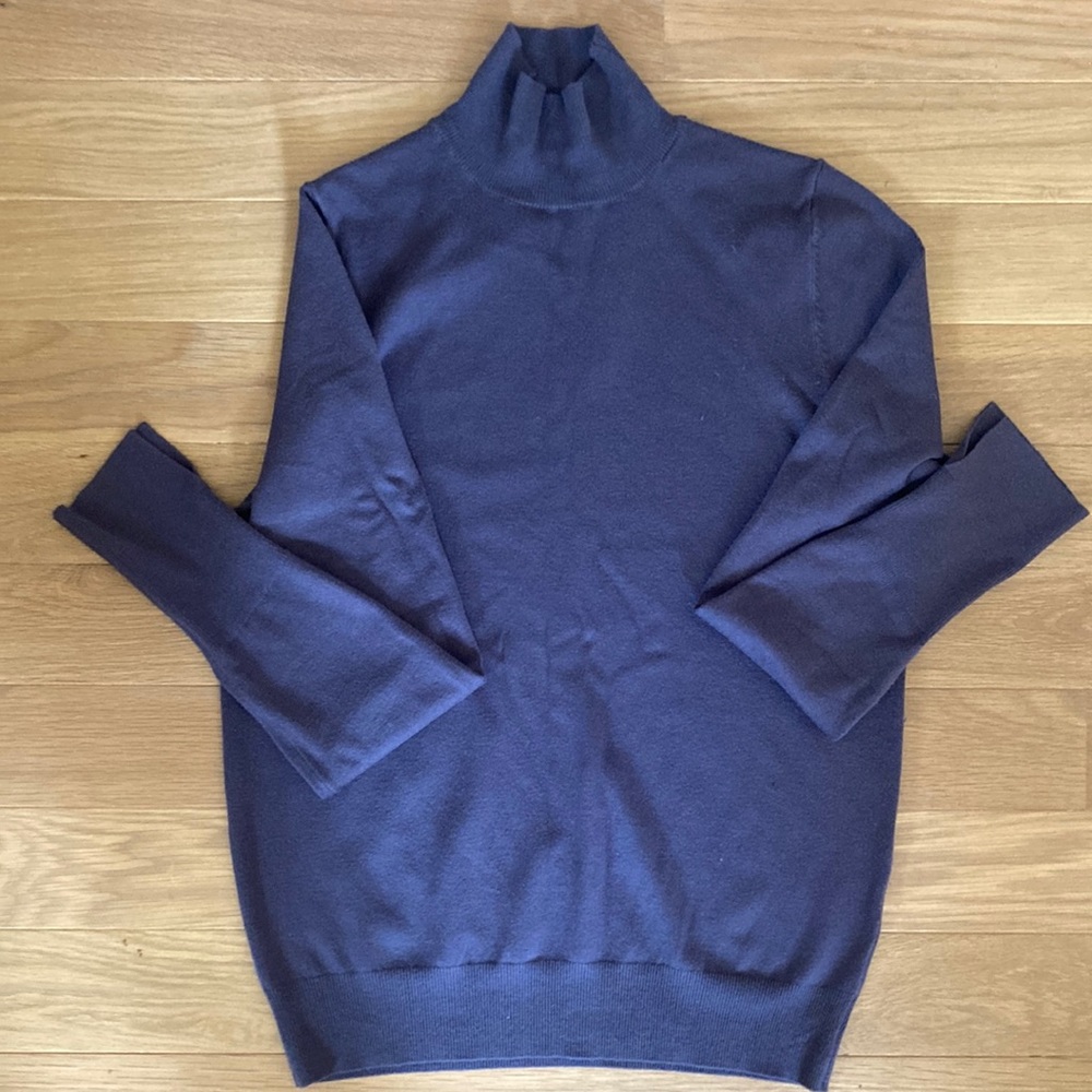 Zara mock neck sweater, size Medium, grey